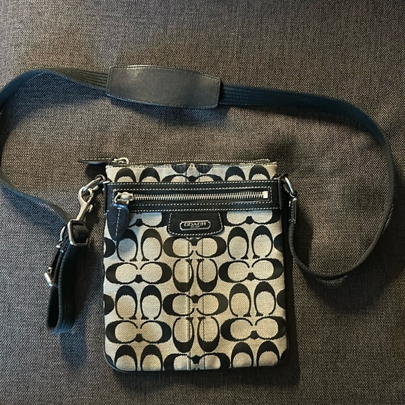 Coach Cross Body Purse - Picture 1 of 4